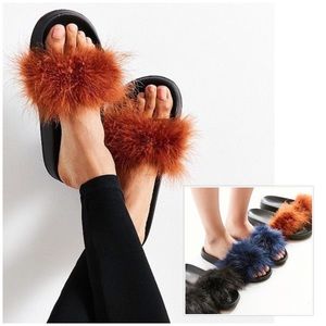 👣Faux Marabou Feathered Pool Slides👣